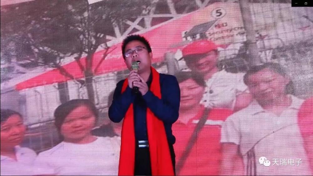 “不忘初心，携手并进”乐鱼网页版-乐鱼(中国)官方
2020年迎新联欢会热烈举办-3